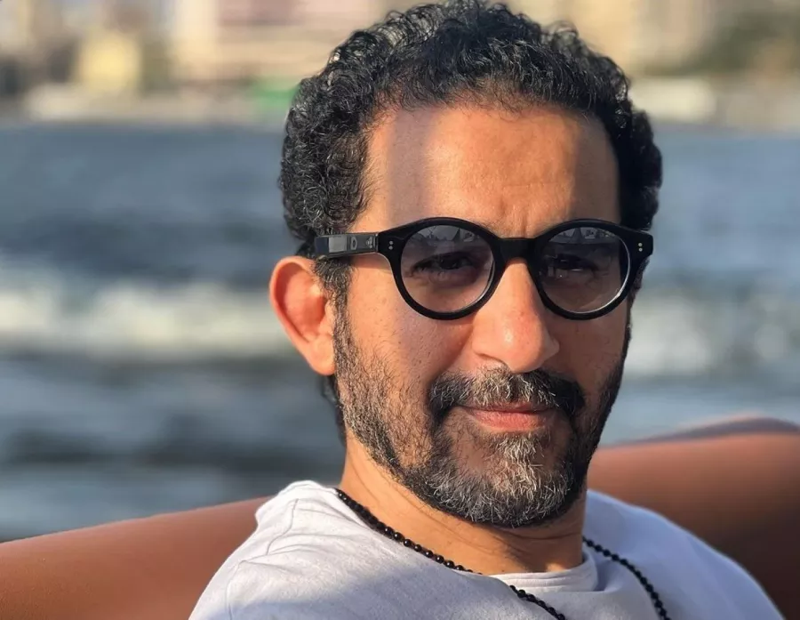 أحمد حلمي يطلب مساعدة جمهور المغرب