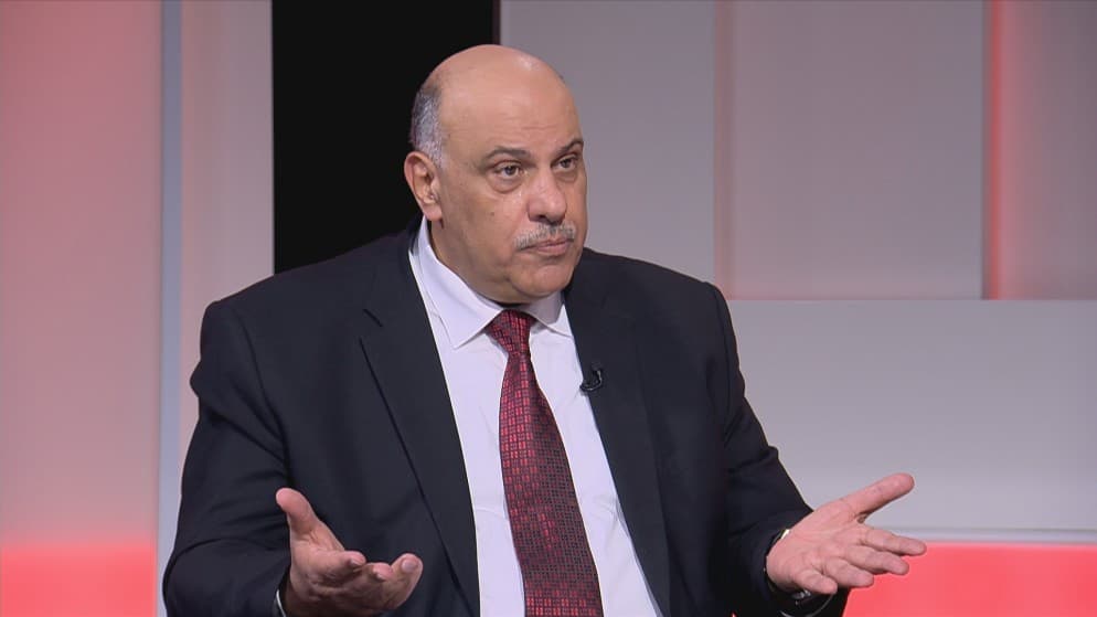 "هيئة الخدمة": المراجع الإدارية ستتحمل مسؤولية تصريح عمل الموظف خارج الدوام الرسمي