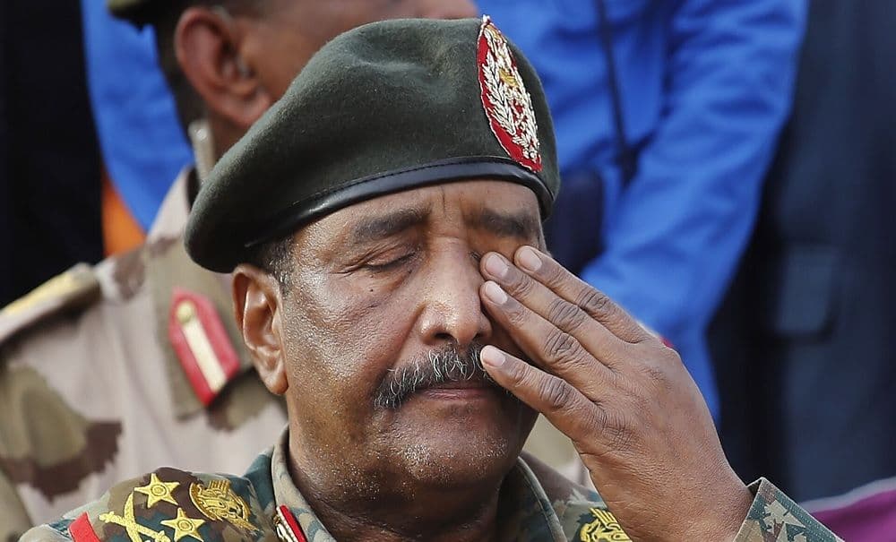 البرهان ينجو من محاولة اغتيال بهجوم مسيرة شرقي السودان