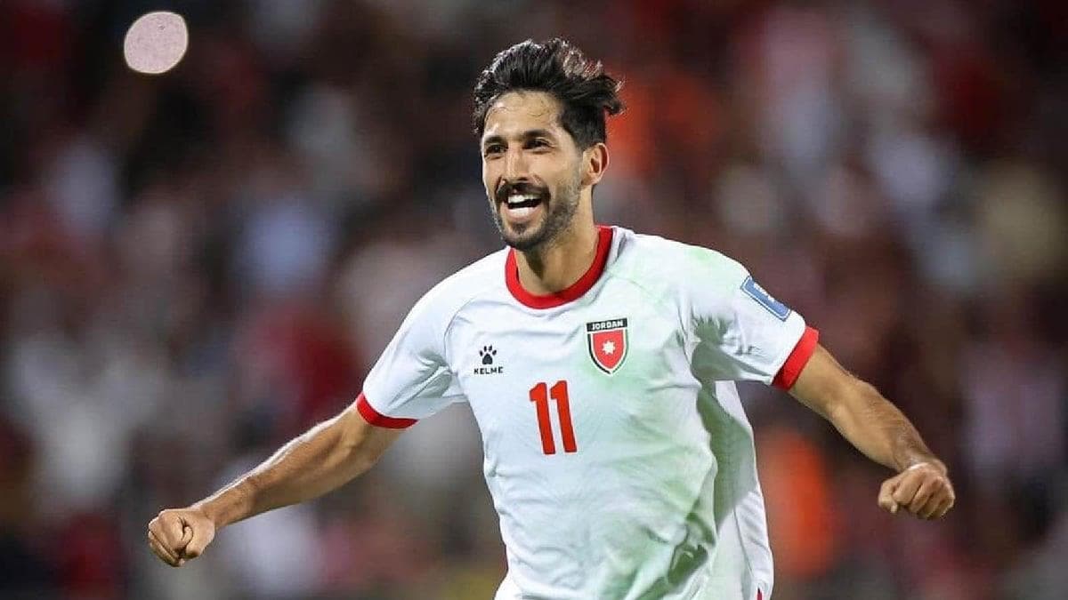 يزن النعيمات مرشح للفوز في جائزة أفضل لاعب في آسيا