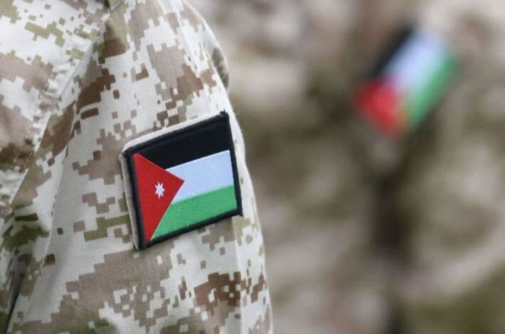 الجيش: قرار تأجيل دفتر خدمة العلم "لم يكن مفاجئا" واتخذ قبل 5 أشهر