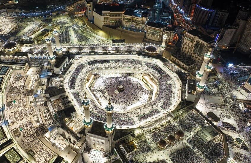 فاتورة كهرباء المسجد الحرام تثير التفاعل..