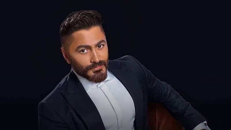 تامر حسني لنجم كبير: عيب كده