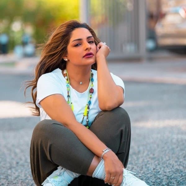بعد تداول فيديو لها وهي تحت تأثير الكحول.. توقيف الفنانة مرام البلوشي