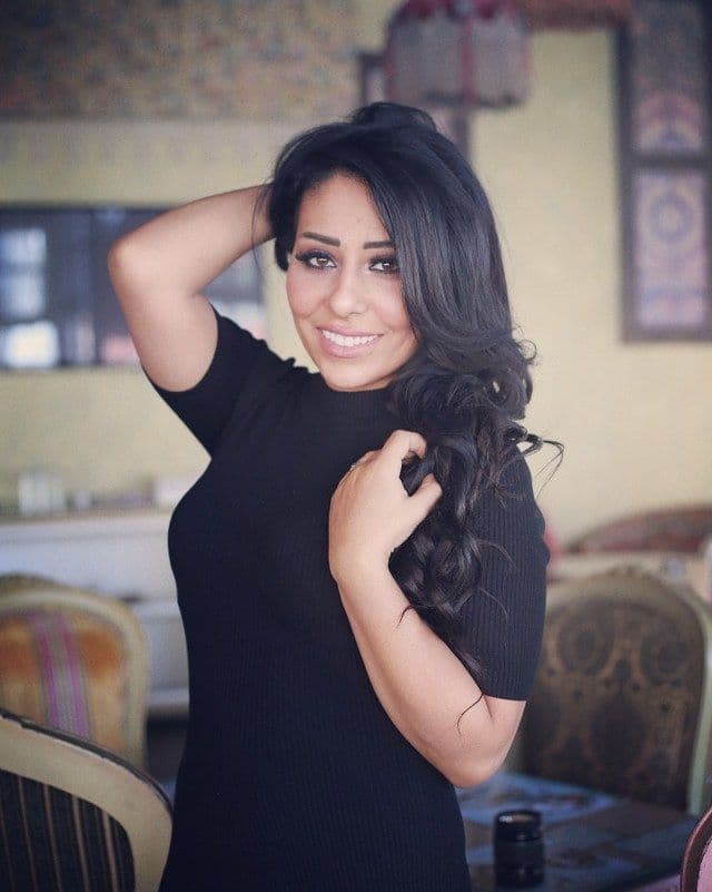 وفاة الفنانة الأردنية رناد ثلجي