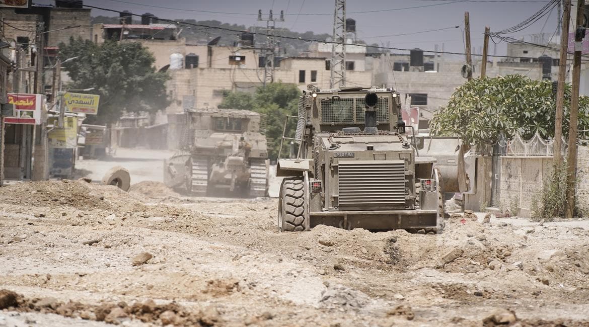 الاحتلال يحاصر مستشفيات جنين ومطالبات فلسطينية بحماية المؤسسات الطبية