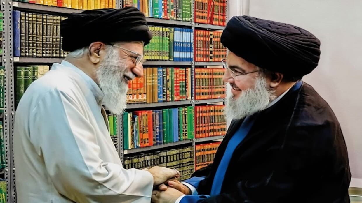 "رويترز": خامنئي حذر نصر الله من خطة إسرائيلية لاغتياله