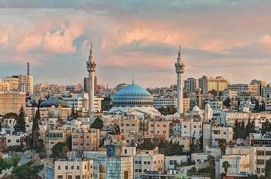 أجواء باردة نسبياً وتوقع زخات مطرية في مناطق محدودة
