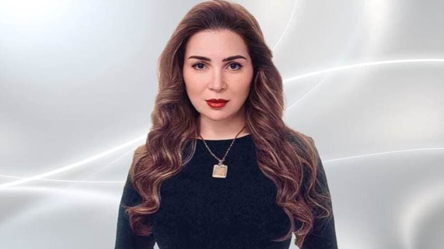 بعد تحسن حالتها الصحية.. مي عز الدين تغادر المستشفى