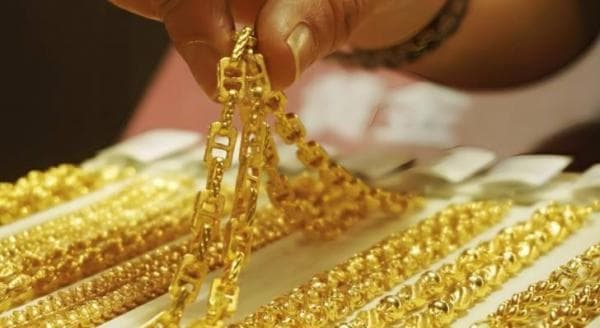 انخفاض أسعار الذهب نصف دينار في الاسواق المحلية