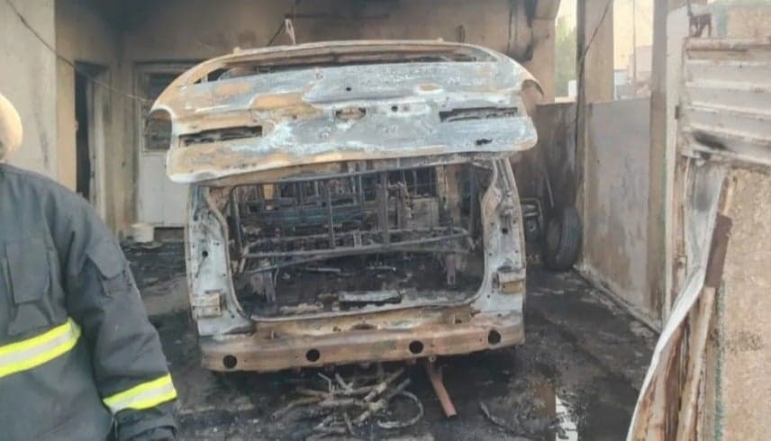 العراق.. فتاة تشعل النار في سيارة والدها انتقاماً منه