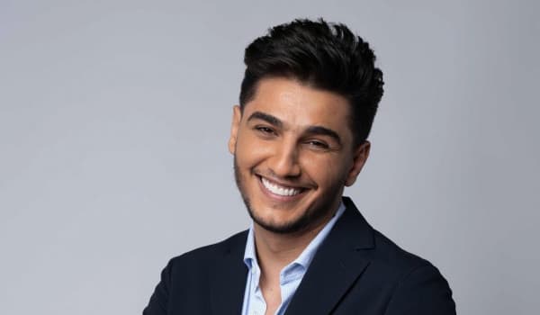 محمد عساف: 30 يومًا ولايزال العالم المنافق واقفًا يتفرج