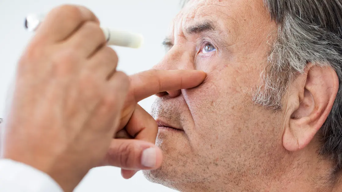 من جفاف العين إلى الصداع.. 7 أسباب يمكن أن تلحق الضرر بأبصارنا