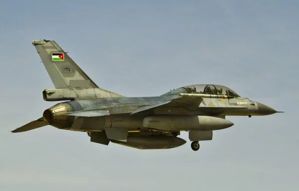القوات المسلحة: لم يُسمح لأي طائرة عسكرية بالعبور من الأجواء الأردنية