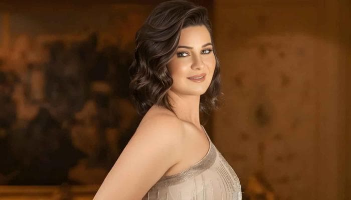 يسرا اللوزي: الست لازم تشيل فلوس على جنب محدش يعرف عنها حاجة