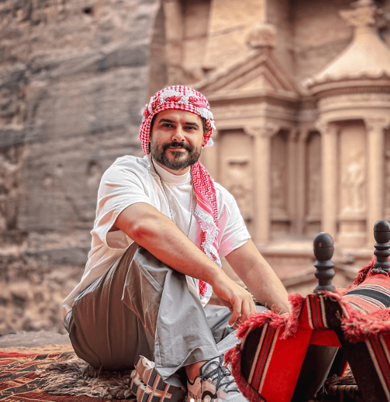 ناصيف زيتون من مدينة البترا: حنّا مثل ما حنّا، ولا حد يمتحنّا