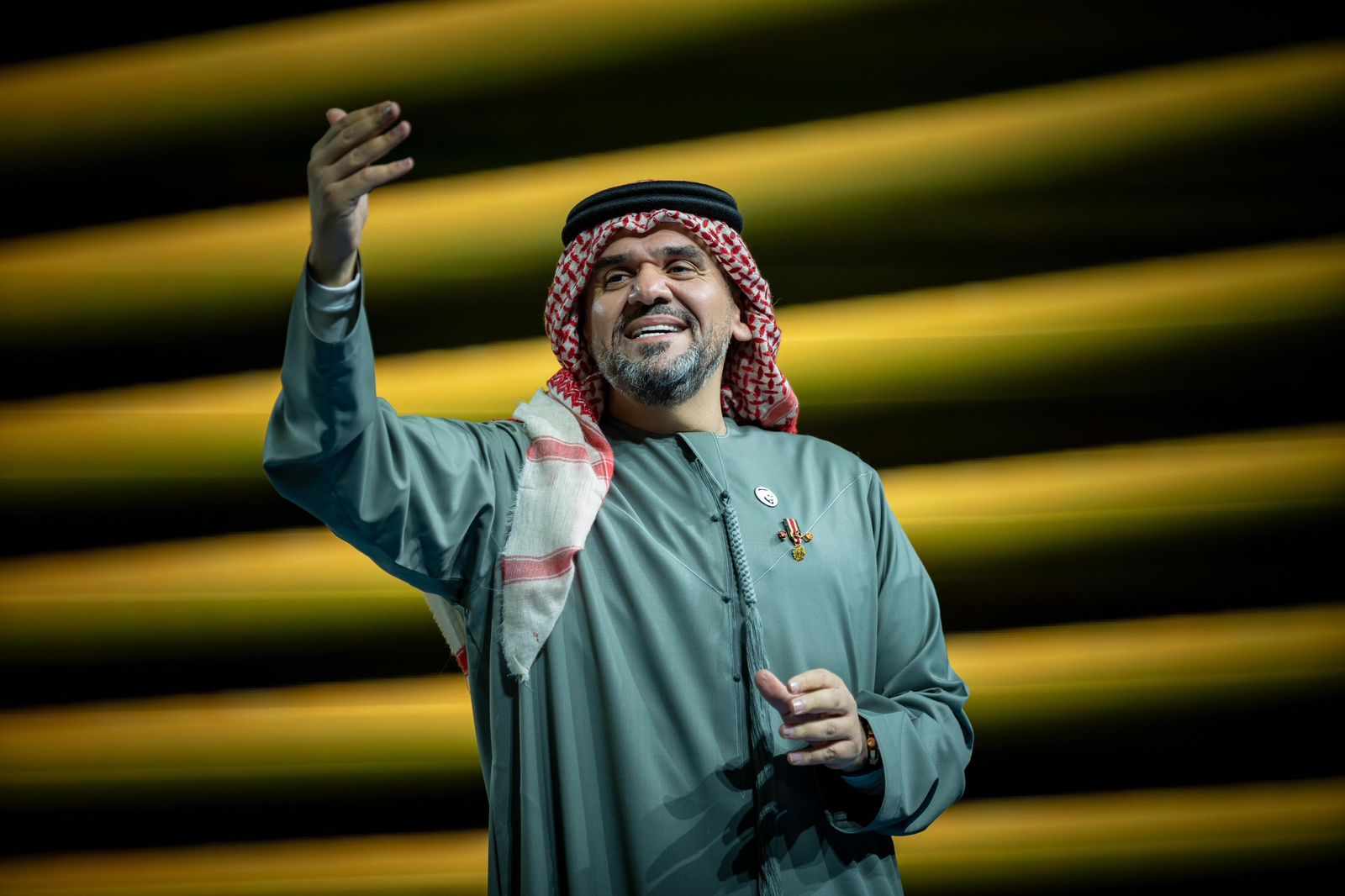 حسين الجسمي يودّع هاني شاكر