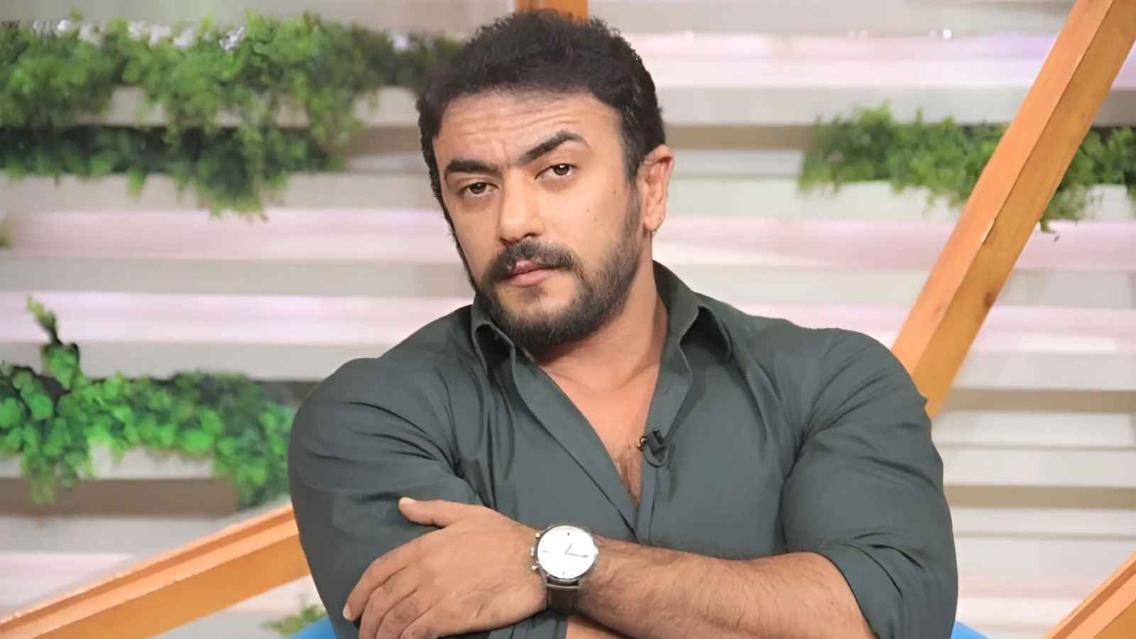 أحمد العوضي لمرموش: ان شاء الله يبقى هداف الدوري الانجليزي