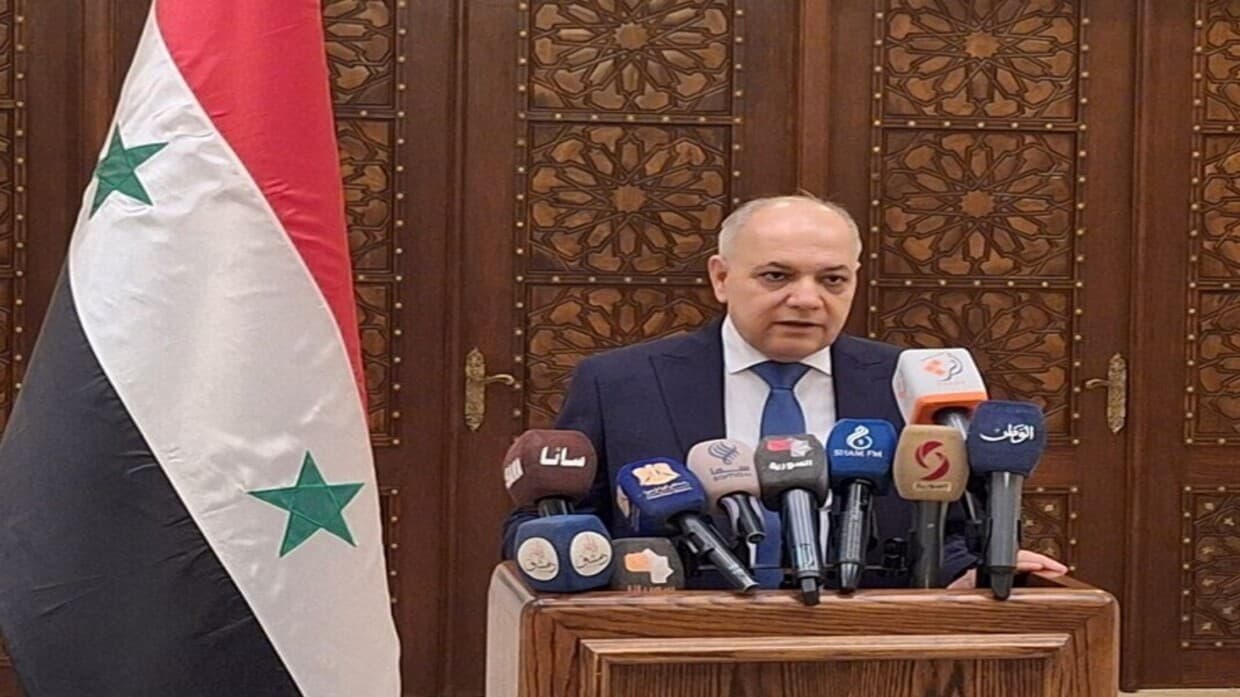 رئيس الوزراء السوري: أتمنى أن يسود عهد جديد وسأكون في مجلس الوزراء صباحا