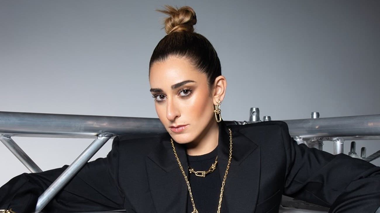 أمينة خليل تدعم عهد التميمي