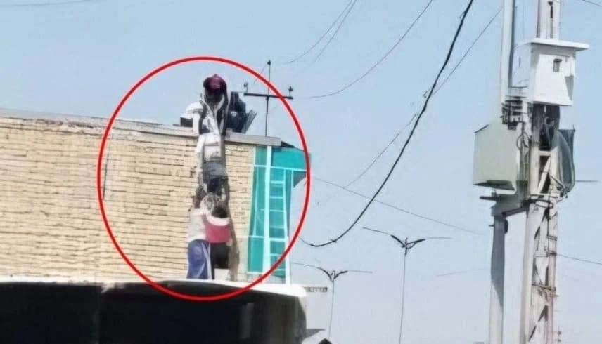 العراق.. لوحة إعلانية تُنهي حياة 3 شبان