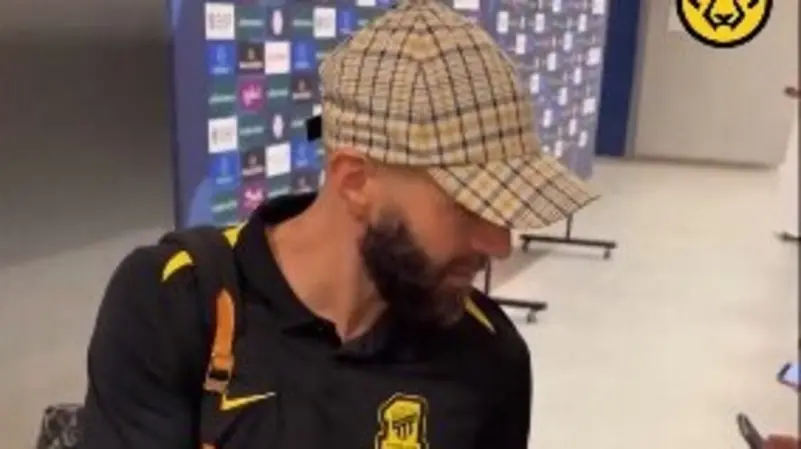 بنزيمة غاضب بعد مباراة الاتحاد والنصر.. وصورة تزعجه!