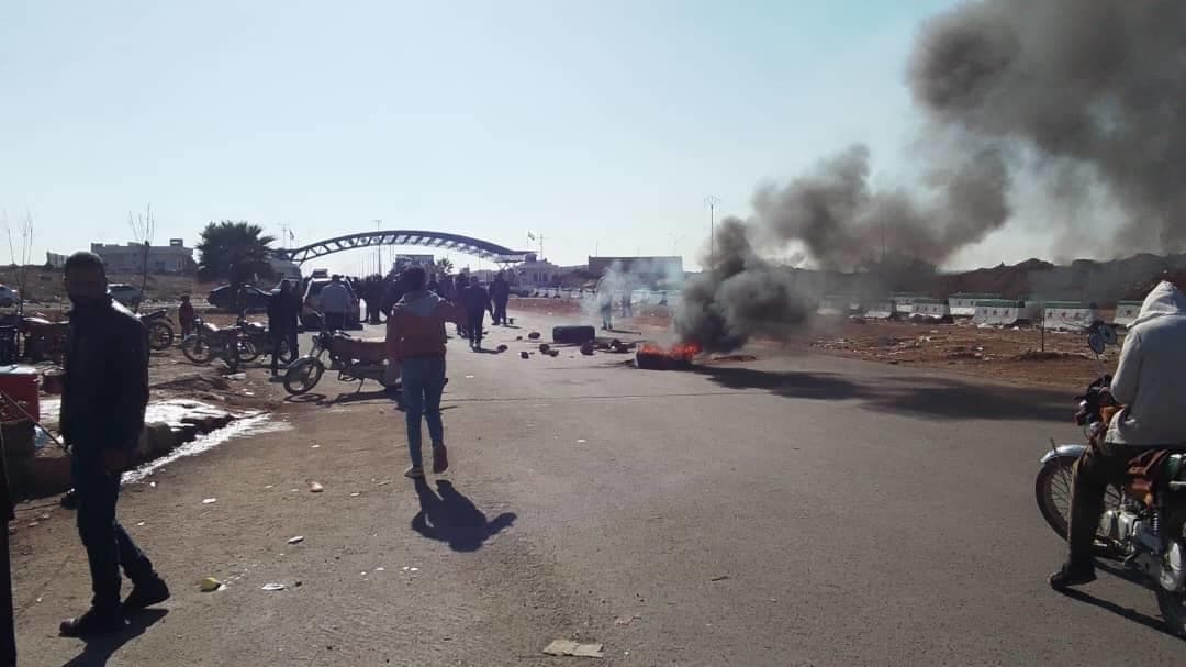 سورية..أعمال شغب وإغلاق لمعبر نصيب مع الأردن