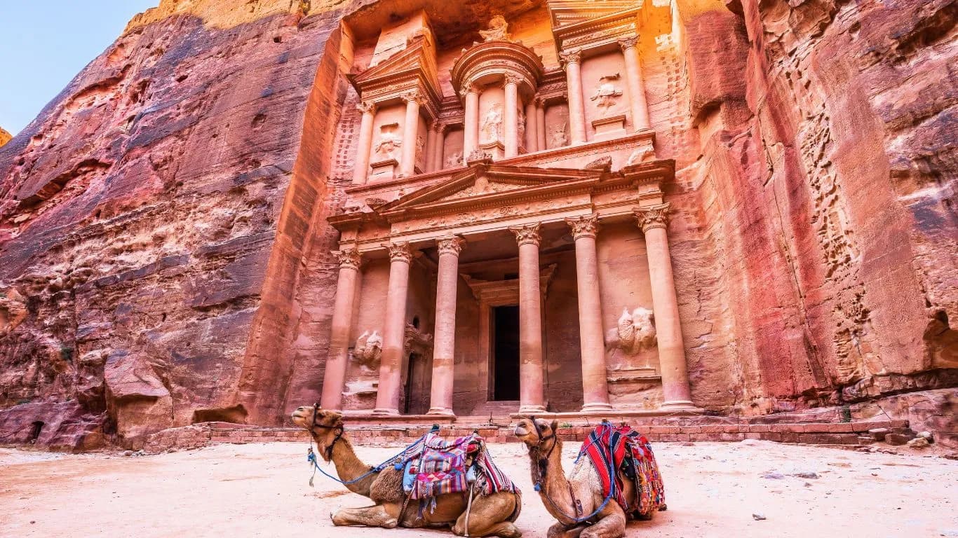 إغلاق أكثر من 28 فندقا في البترا بسبب تراجع الحركة السياحية