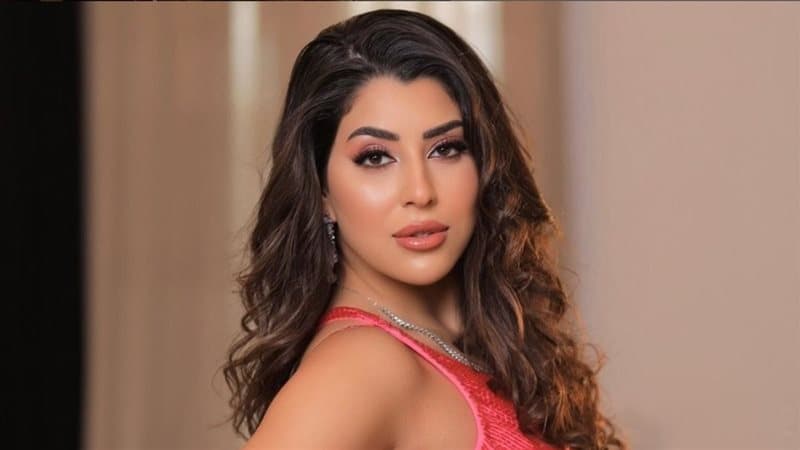 آيتن عامر لوالدها الراحل: بحبك و وحشتني و زعلانة منك