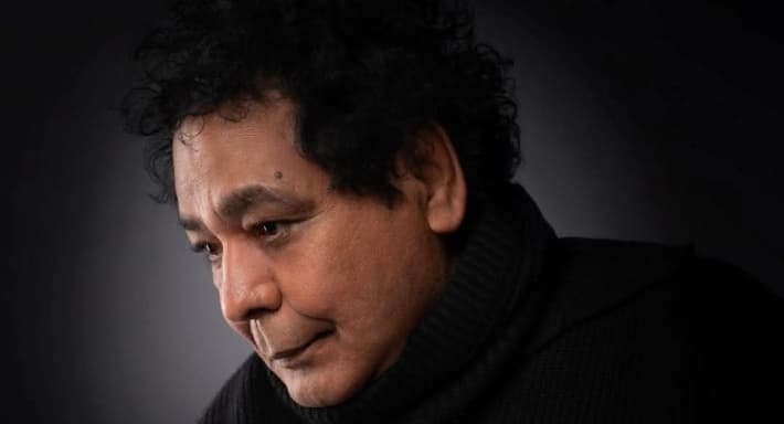 محمد منير يغني تتر مسلسل "حد أقصى"