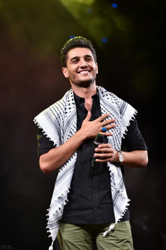 محمد عساف يطالب بمقاطعة منتجات الاحتلال