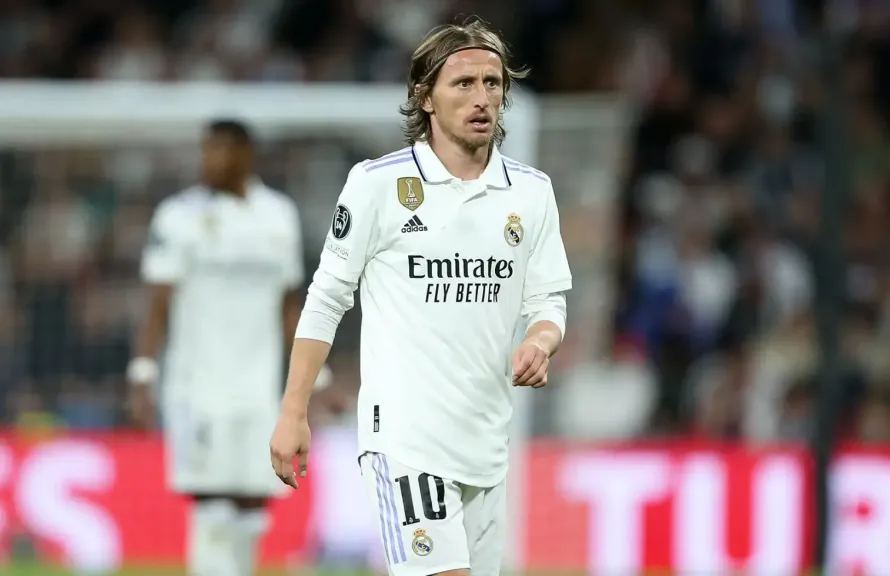 مودريتش يرفض العروض المالية السعودية والأمريكية ويختار محطته القادمة