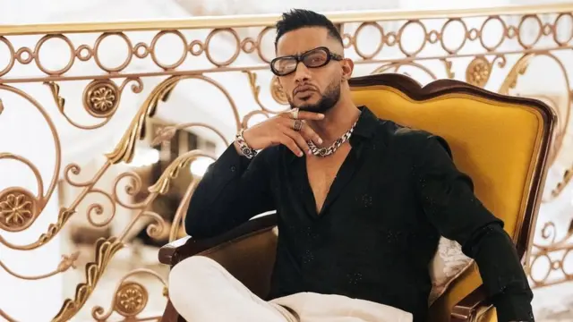 محمد رمضان يضرب من جديد ..اشتباك ولكمات وبلاغ ضده
