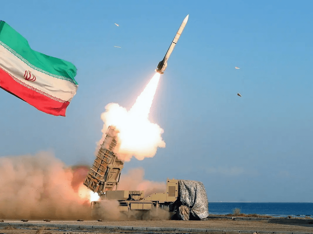 رشقة صاروخية جديدة نحو إسرائيل.. وإيران تنفي تورطها