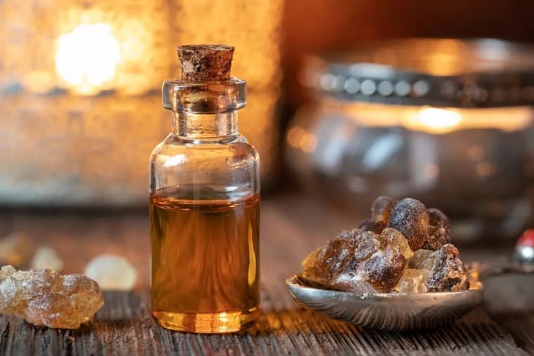 أفضل الزيوت العطرية لمنع علامات تمدد البشرة