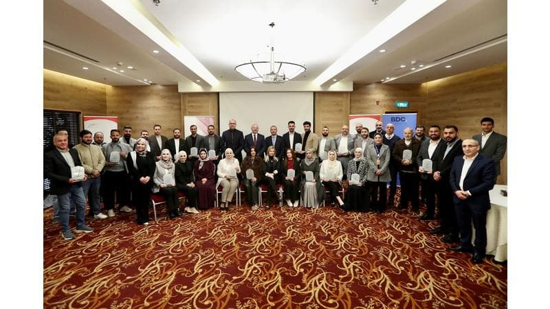 صندوق الملك عبدالله الثاني للتنمية يختتم مشروع "طريقي" ويكرّم الشركات المستضيفة