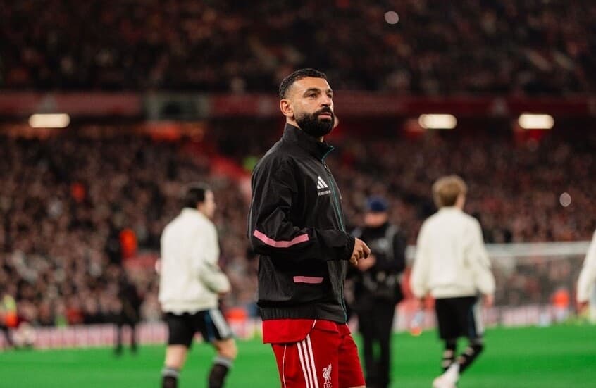 محمد صلاح يوافق على التفاوض للانتقال إلى الدوري السعودي