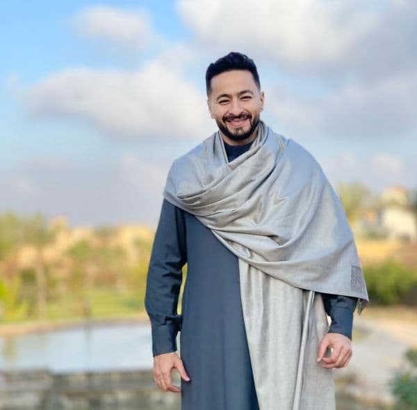 حمادة هلال يكشف حقيقة تقديم جزء جديد من "المداح"