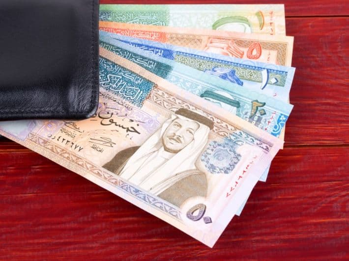 الحكومة: الحد الأدنى للأجور الجديد "أعلى من الدراسات"