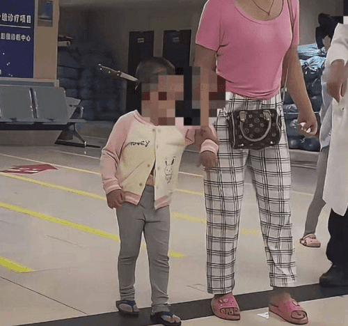 الصين.. إخراج سكين طوله 15 سم من رأس طفلة عمرها 3 سنوات