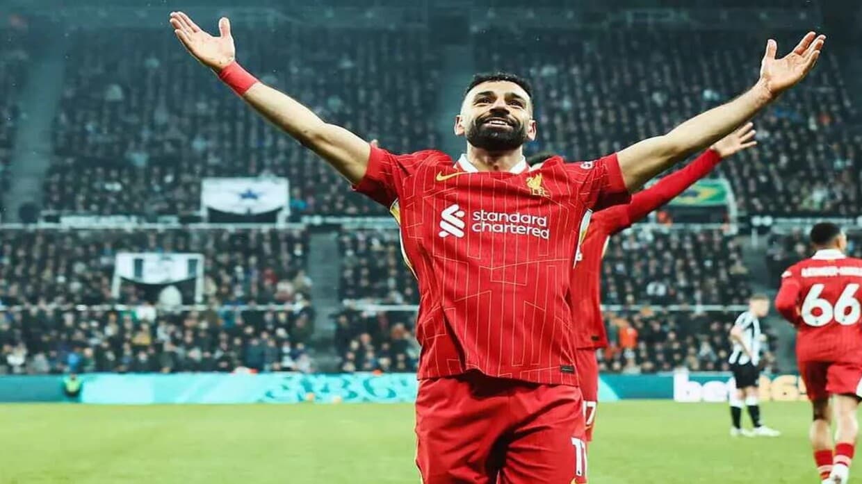 نادي تركي يدخل بمفاوضات لضم صلاح