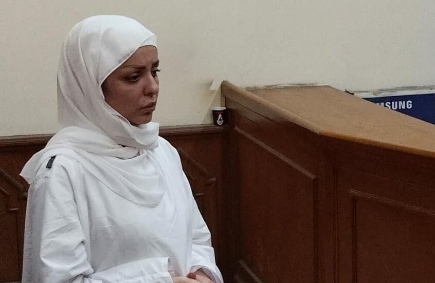 اعتقدت أنها مريم العذراء.. محكمة مصرية تقر عقوبة قاسية لمضيفة الطيران قاتلة ابنتها