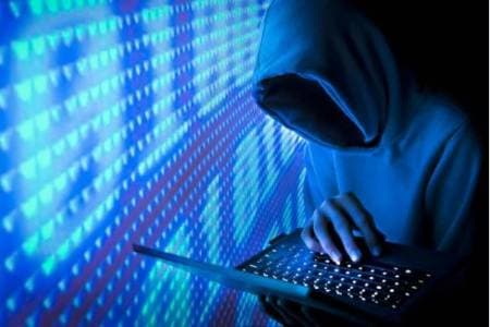 تطبيقات لمشاهدة المباريات تستهدف الحسابات البنكية.. والجرائم الإلكترونية تحذر