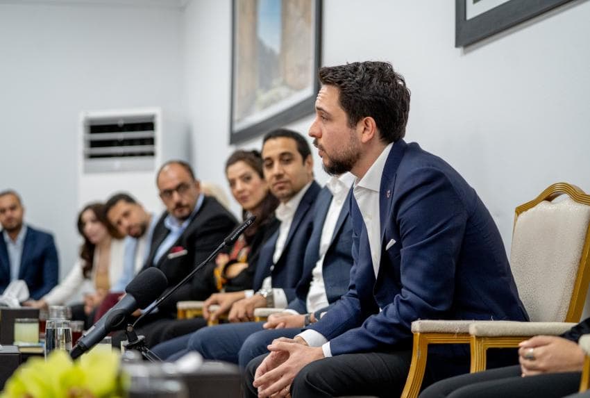 ولي العهد يعلن إعادة تفعيل خدمة العلم قريبًا