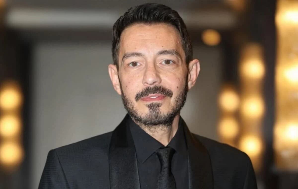 أحمد زاهر عن سبب رفضه تقديم أعمال السير الذاتية: عايز أبدع مش عايز أقلد