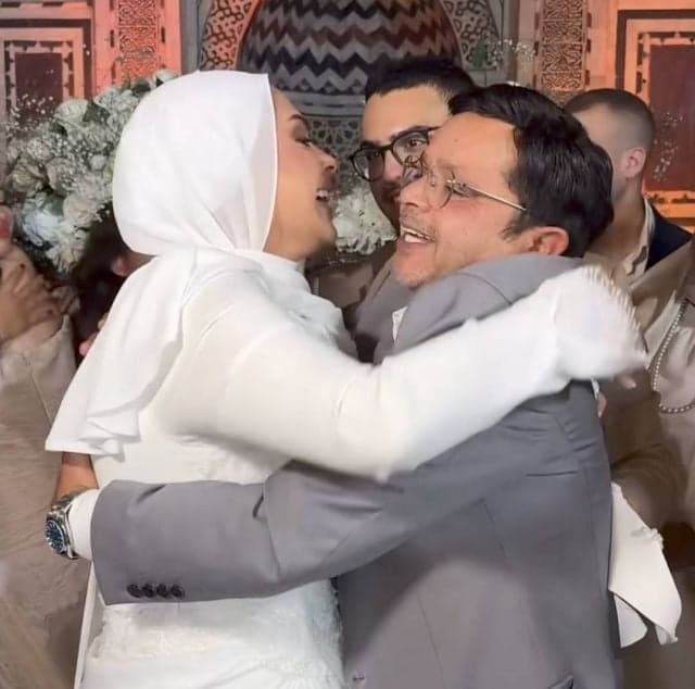 محمد هنيدي يحتفل بعقد قران ابنته