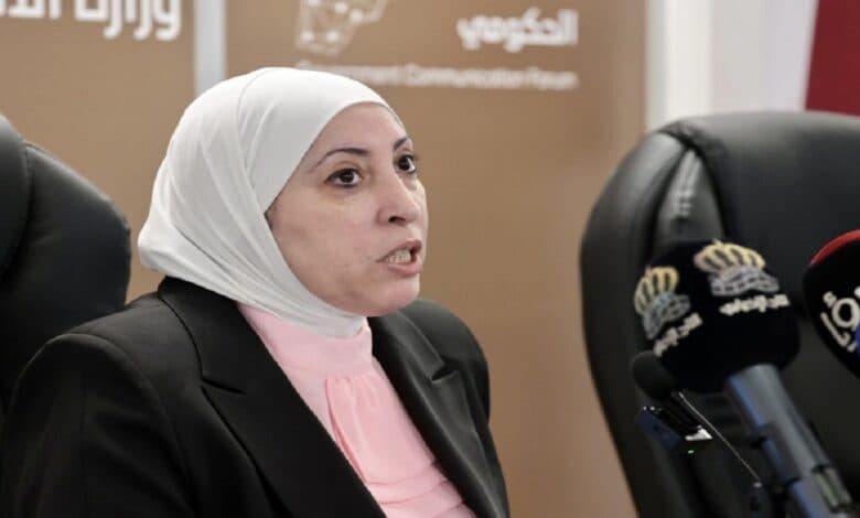 الحكومة تدرس إنشاء شركة نقل بحري وطنية