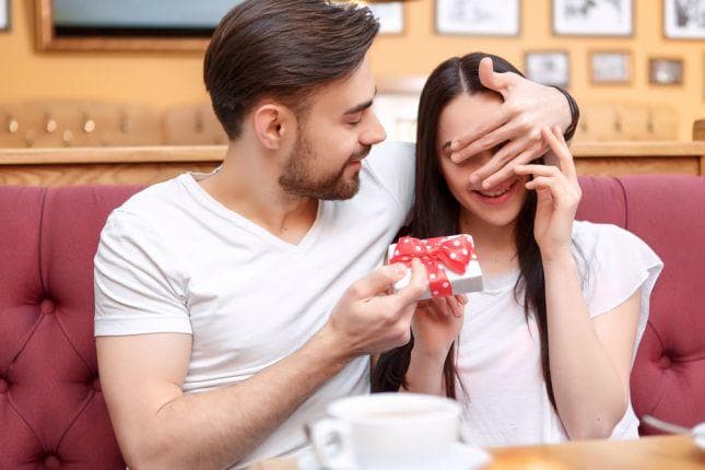 نصائح للتعامل مع الزوج في بداية الزواج