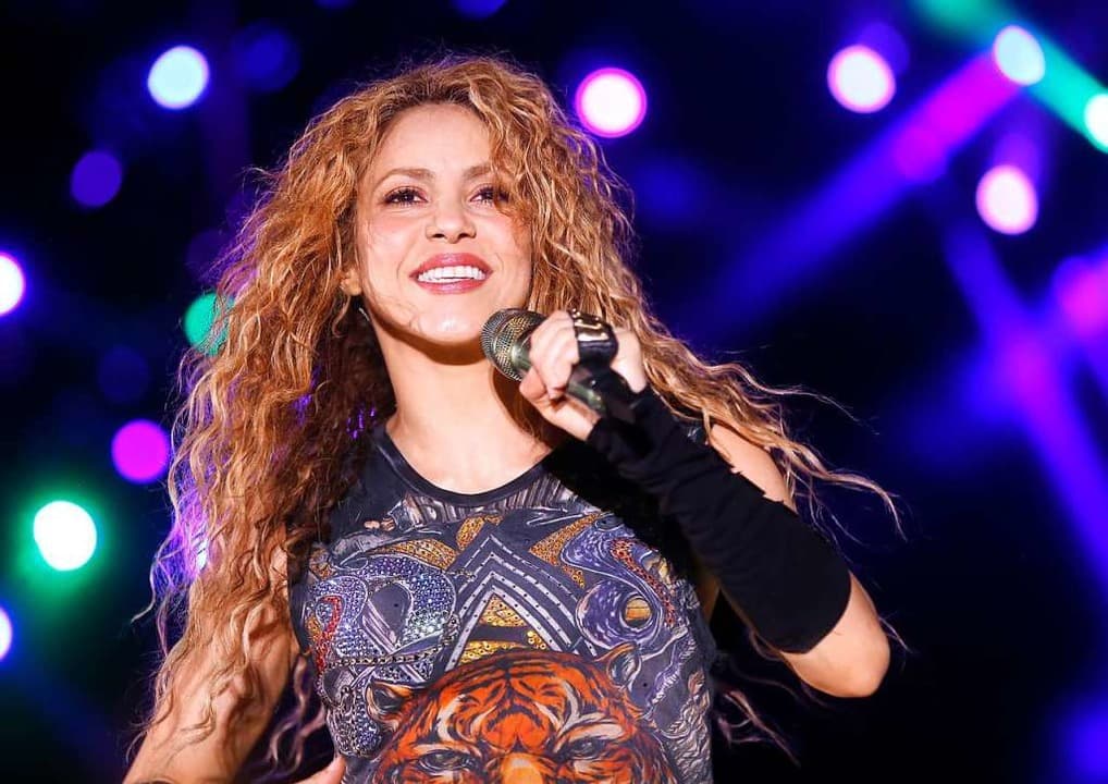 تكريم شاكيرا بجائزة مايكل جاكسون في حفل جوائز MTV VMAs