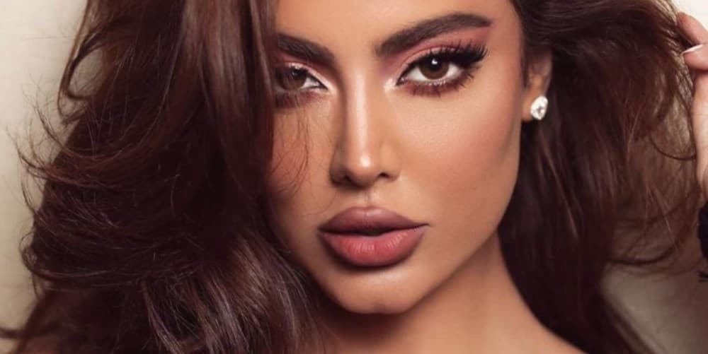 للحصول على حاجبين كثيفين وجذابين